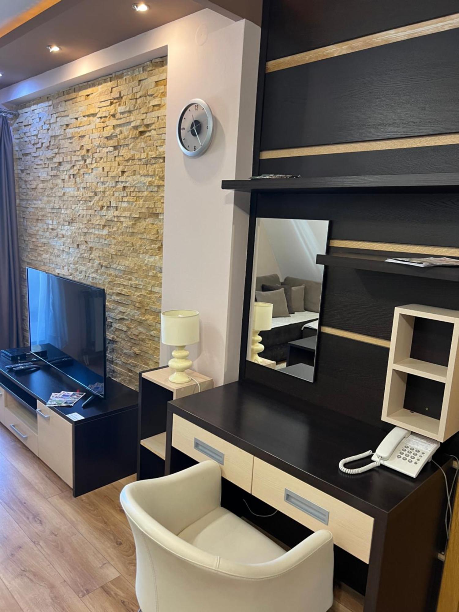 Family Apartmans Harry- Apartmans Of The Apart Hotel & Spa Zoned, Kopaonik - Special Benefit, Children Up To 13 Years Of Age Accompanied By Two Adults Stay For Free-Parking-Breakfast-Pool&Spa Exterior photo